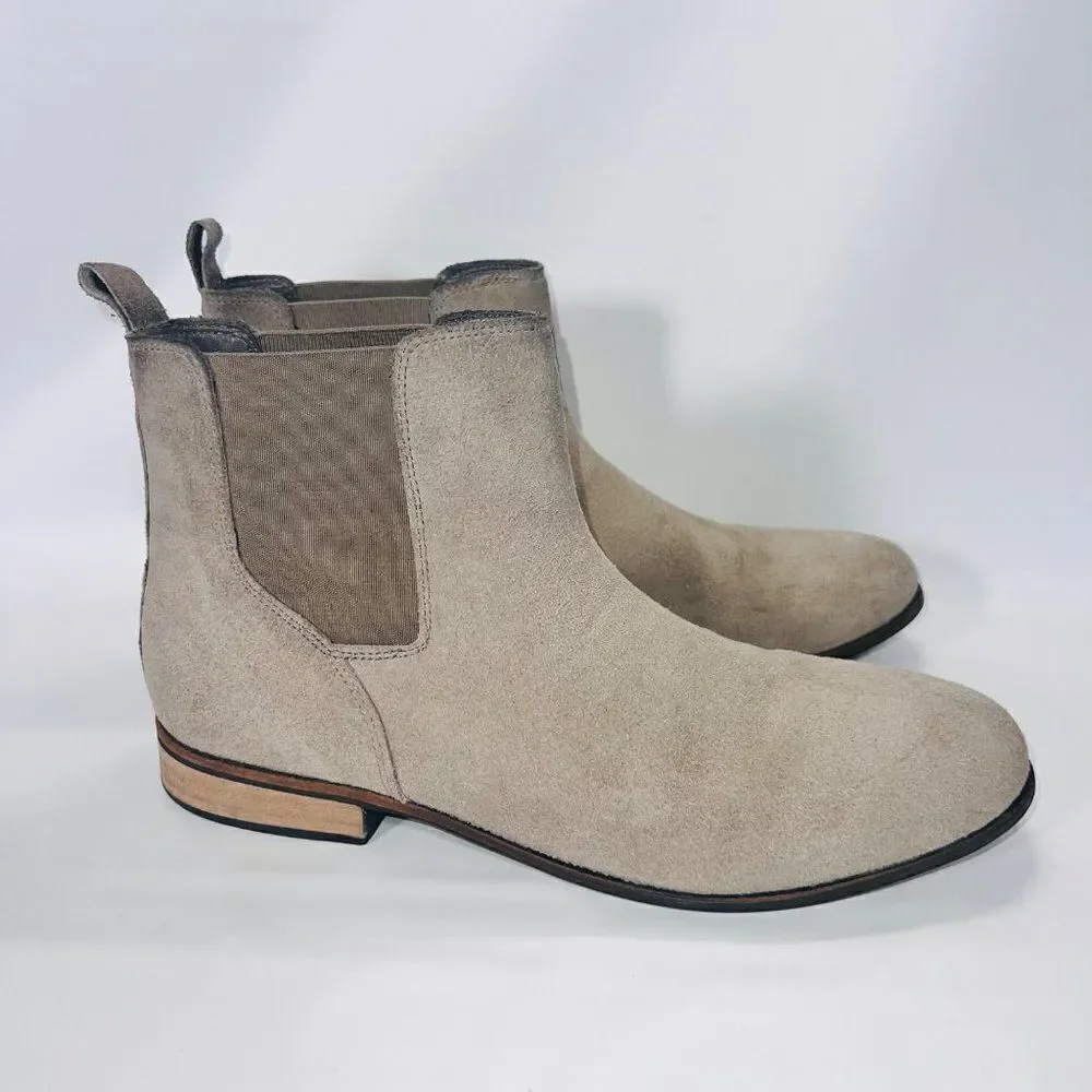 Urban‎ Outfitters UO Chelsea Suede Boots Beige Men's 10